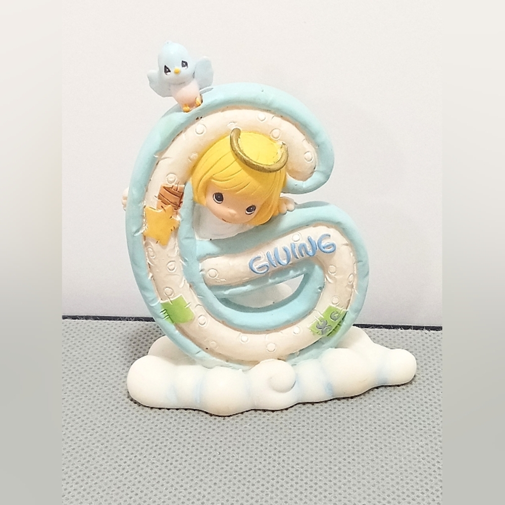 Precious Moments Letter G Figurine Giving 2002 Alphabet Angels No Box